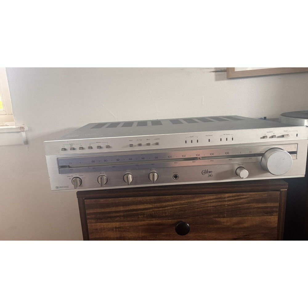 VITG. CALIBRE 240 AM FM STEREO RECEIVER - Tested & Working - See VIdeo